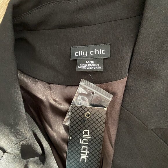 NWT City Chic Womens Aurelia Jumpsuit Long Sleeve Faux Wrap Black Plus Size M/18 - Picture 4 of 12